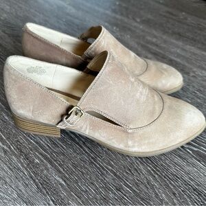 Nine West buckle shoes, leather, never worn, Size 6.5